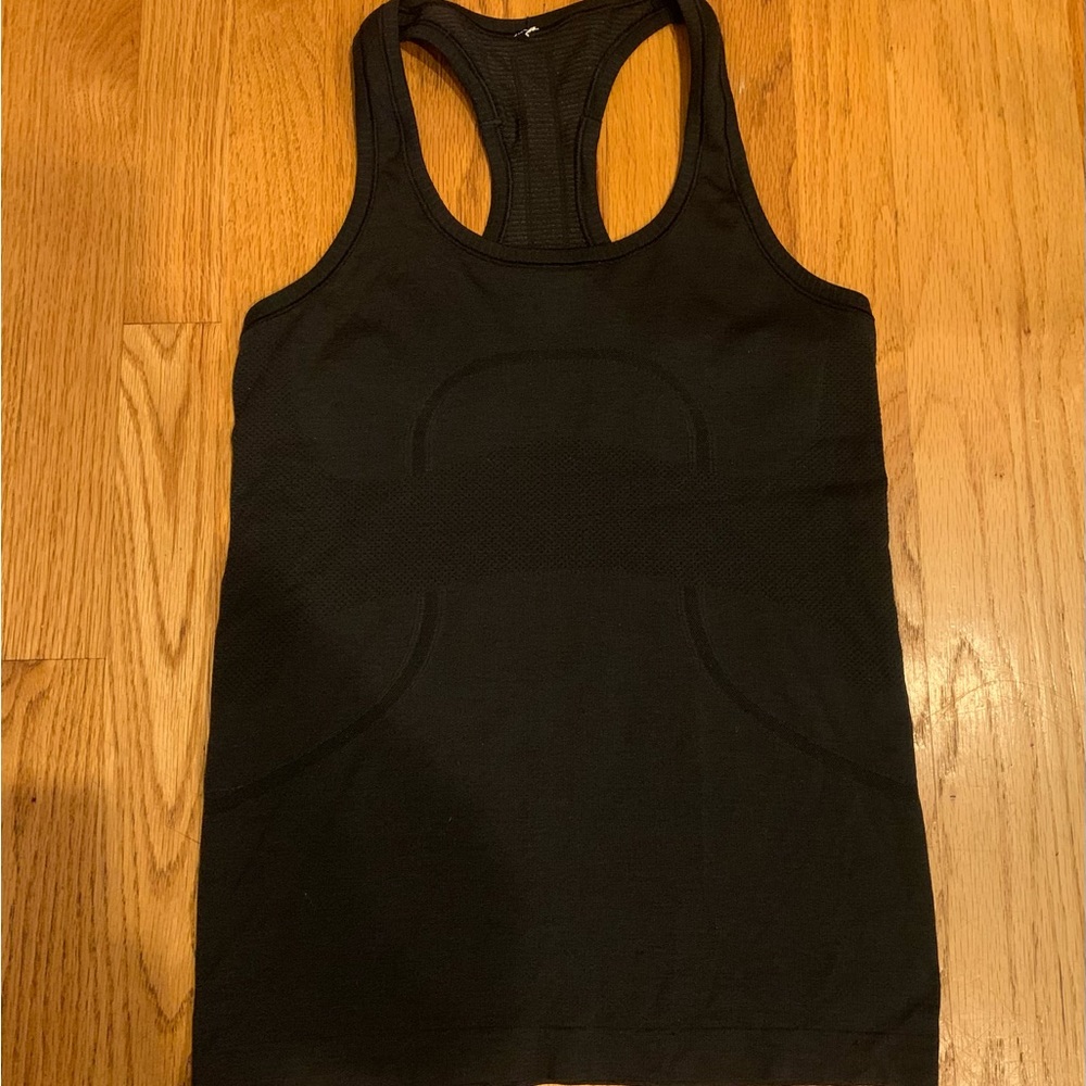 Lululemon swiftly black tank top size 6 special
Edition Sweat Fest”